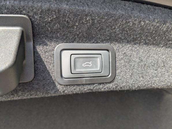 Audi A6 V (C8) с пробегом 2022 года, цена 4 755 000 рублей, 67116 км, седан, Автокод Объявления
