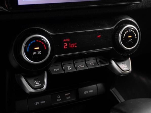 Kia Rio IV с пробегом 2019 года, цена 1 609 000 рублей, 125905 км, седан, Автокод Объявления
