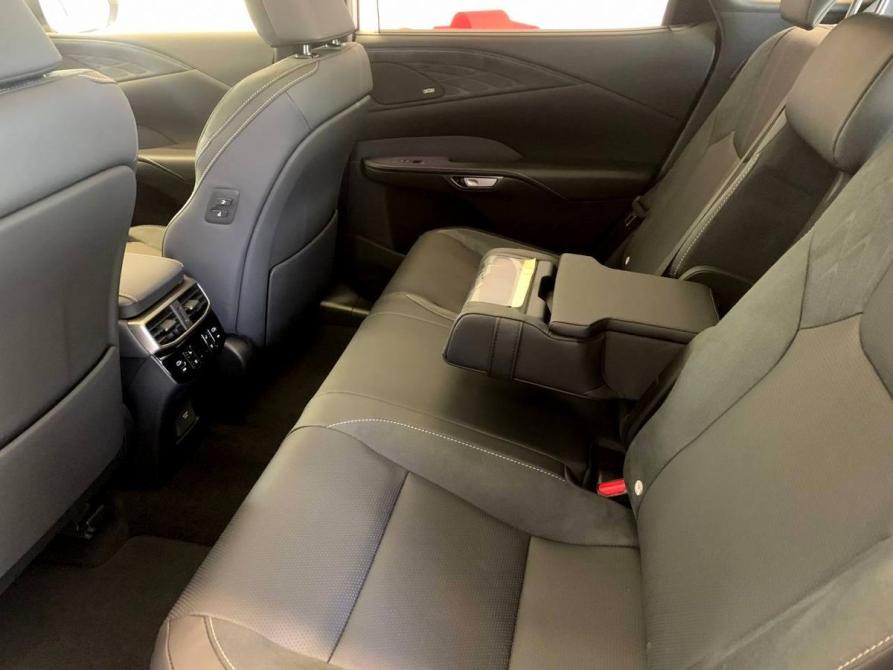 Lexus RX V Челябинск  - изображение 11