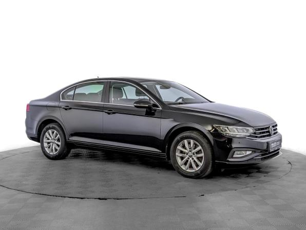Volkswagen Passat B8 Рестайлинг с пробегом 2021 года, цена 2 599 000 рублей, 90268 км, седан, Автокод Объявления