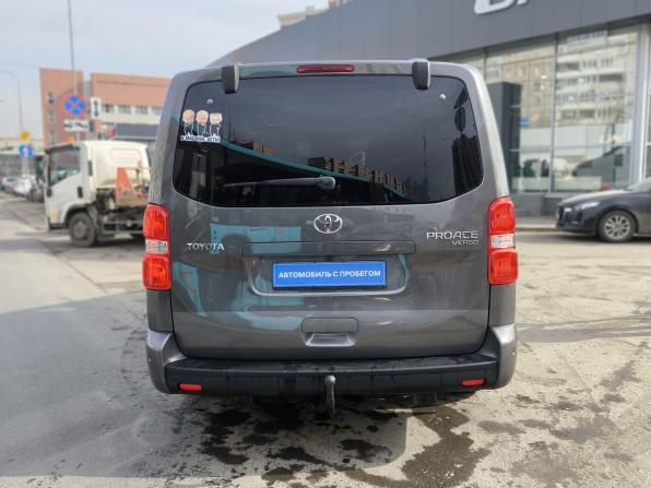 Toyota ProAce II с пробегом 2018 года, цена 3 450 000 рублей, 93950 км, минивэн, Автокод Объявления