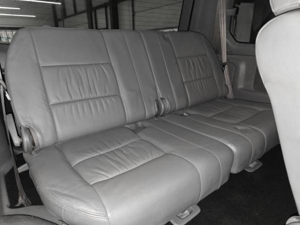 Toyota Land Cruiser 100 Series Рестайлинг 2 с пробегом 2005 года, цена 1 999 000 рублей, 340000 км, внедорожник, Автокод Объявления