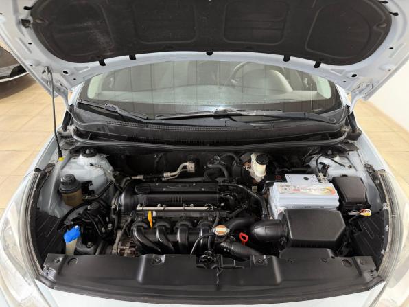 Hyundai Solaris I с пробегом 2012 года, цена 850 000 рублей, 205000 км, седан, Автокод Объявления