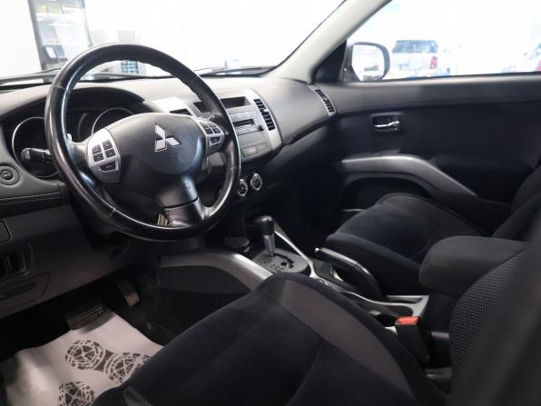 Mitsubishi Outlander II Рестайлинг с пробегом 2010 года, цена 989 000 рублей, 167449 км, внедорожник, Автокод Объявления