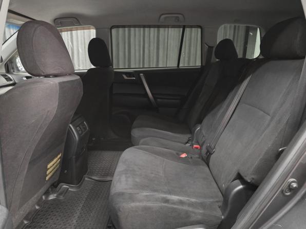 Toyota Highlander II (XU40) Рестайлинг с пробегом 2013 года, цена 1 980 000 рублей, 273000 км, внедорожник, Автокод Объявления