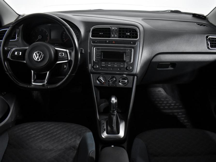 Volkswagen Polo V Рестайлинг Санкт-Петербург  - изображение 16