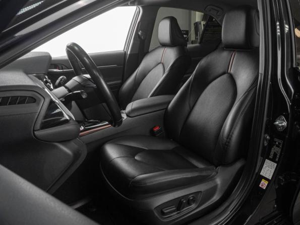 Toyota Camry VIII (XV70) с пробегом 2018 года, цена 2 869 000 рублей, 153790 км, седан, Автокод Объявления