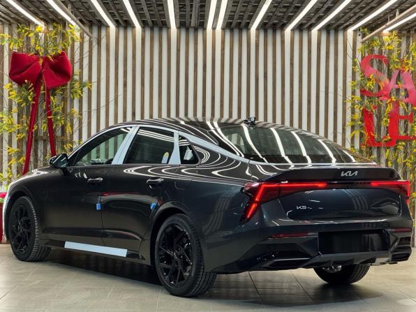 Kia K5 III с пробегом 2026 года, цена 4 950 000 рублей, 1 км, седан, Автокод Объявления