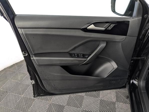Volkswagen Taos I с пробегом 2022 года, цена 2 499 000 рублей, 59306 км, внедорожник, Автокод Объявления