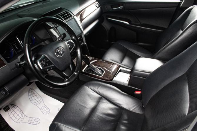 Toyota Camry VII (XV50) Рестайлинг 2 с пробегом 2017 года, цена 2 399 000 рублей, 218000 км, седан, Автокод Объявления