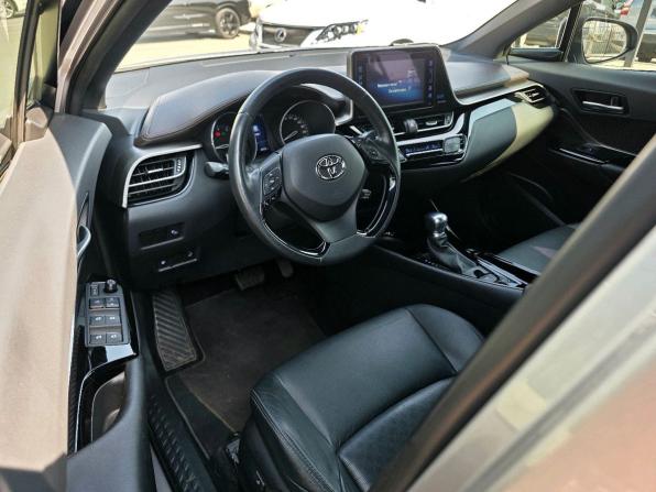 Toyota C-HR I с пробегом 2019 года, цена 2 420 000 рублей, 48402 км, внедорожник, Автокод Объявления