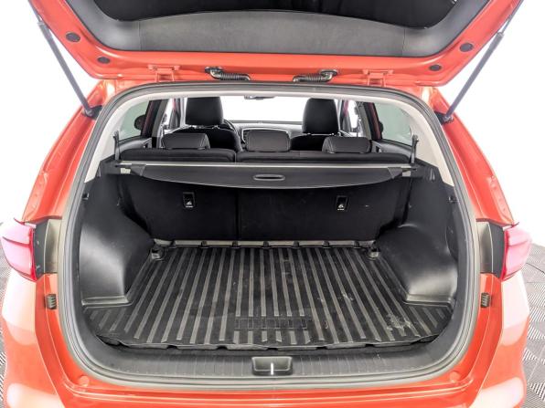 Kia Sportage IV Рестайлинг с пробегом 2019 года, цена 2 150 000 рублей, 115561 км, внедорожник, Автокод Объявления