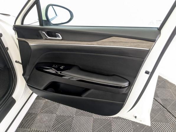 Kia K5 III с пробегом 2021 года, цена 2 520 000 рублей, 75256 км, седан, Автокод Объявления