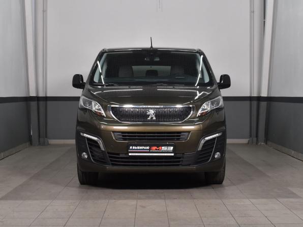 Peugeot Traveller I с пробегом 2018 года, цена 3 494 995 рублей, 73330 км, минивэн, Автокод Объявления