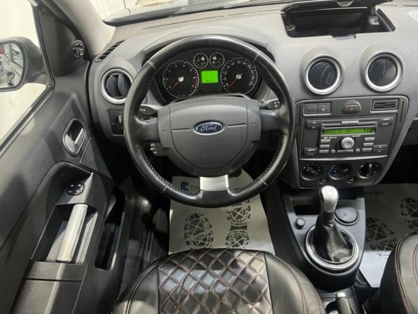 Ford Fusion I Рестайлинг с пробегом 2006 года, цена 475 000 рублей, 183327 км, хэтчбек, Автокод Объявления