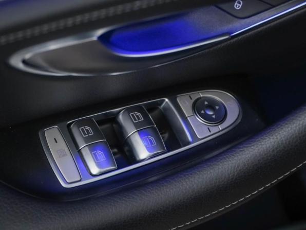 Mercedes-Benz E-Класс V (W213 S213 C238) Рестайлинг с пробегом 2021 года, цена 4 998 888 рублей, 92862 км, седан, Автокод Объявления