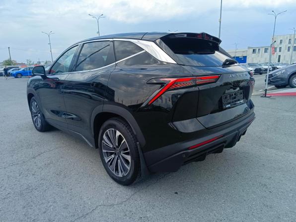 JETOUR DASHING I с пробегом 2023 года, цена 2 099 995 рублей, 33943 км, внедорожник, Автокод Объявления