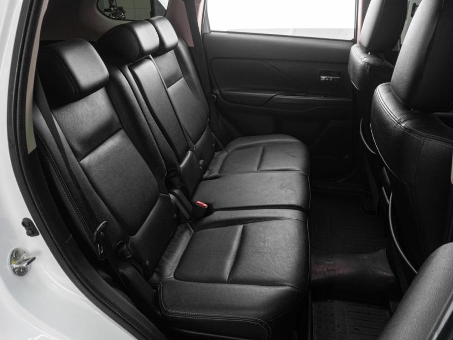 Mitsubishi Outlander III Рестайлинг 2 Тюмень  - изображение 7