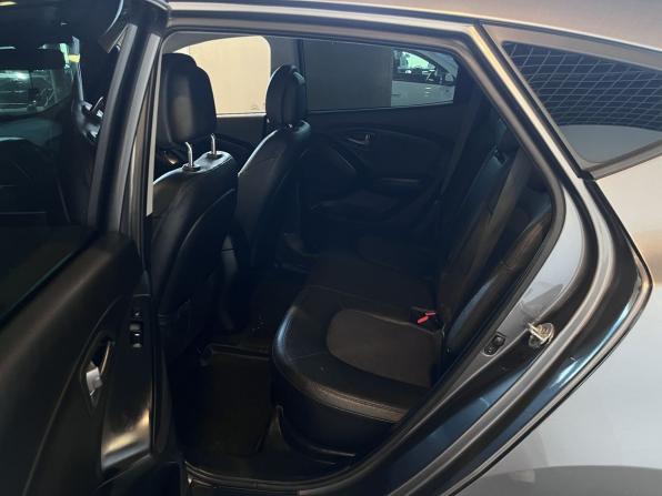 Hyundai ix35 I Рестайлинг с пробегом 2014 года, цена 1 315 000 рублей, 212535 км, внедорожник, Автокод Объявления
