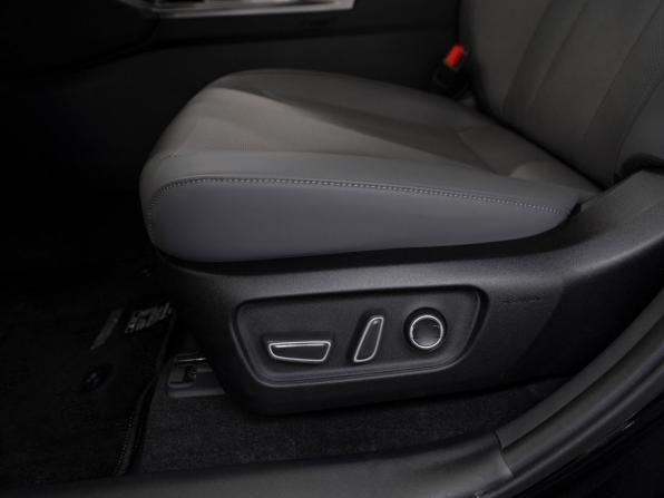 Toyota RAV4 VI (XA60) с пробегом 2026 года, цена 4 325 000 рублей, 15 км, внедорожник, Автокод Объявления