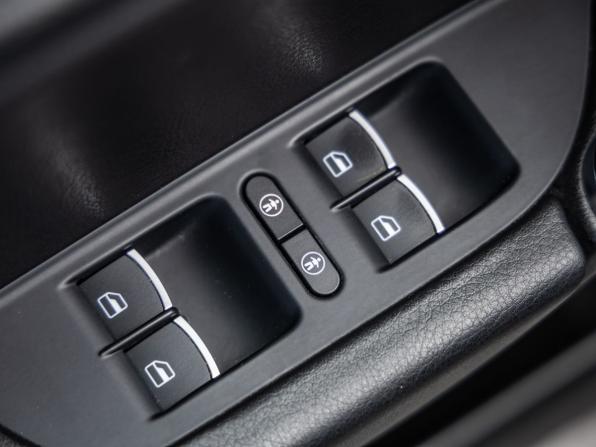 Volkswagen Touareg II Рестайлинг с пробегом 2015 года, цена 2 958 000 рублей, 142382 км, внедорожник, Автокод Объявления