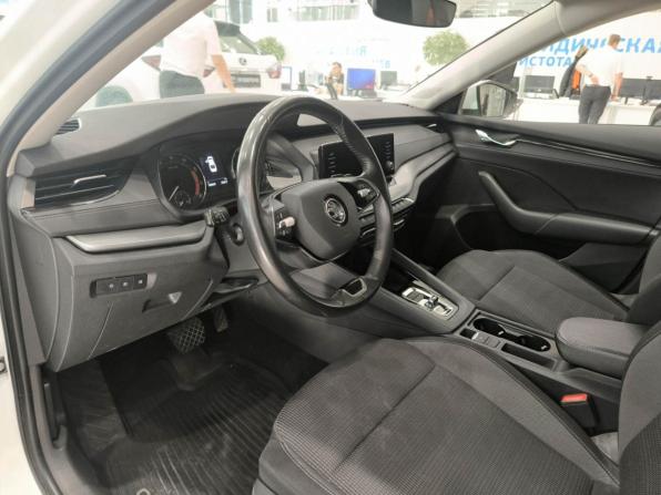 Skoda Octavia IV (A8) с пробегом 2021 года, цена 1 790 000 рублей, 180938 км, лифтбек, Автокод Объявления