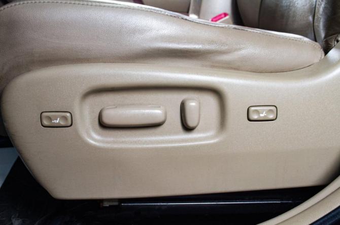 Toyota Highlander II (XU40) Рестайлинг с пробегом 2011 года, цена 1 729 000 рублей, 319000 км, внедорожник, Автокод Объявления