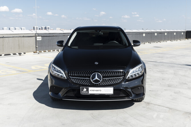 Mercedes-Benz C-Класс IV (W205) Рестайлинг с пробегом 2019 года, цена 3 599 000 рублей, 23781 км, седан, Автокод Объявления