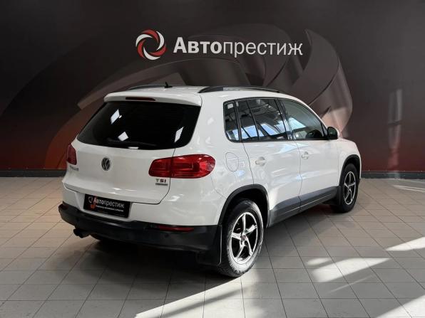 Volkswagen Tiguan I Рестайлинг с пробегом 2012 года, цена 1 050 000 рублей, 176000 км, внедорожник, Автокод Объявления