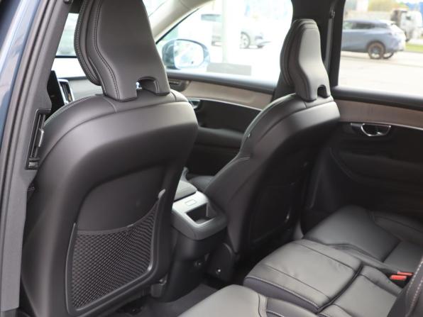 Volvo XC90 II Рестайлинг 2 с пробегом 2025 года, цена 10 790 000 рублей, 25 км, внедорожник, Автокод Объявления