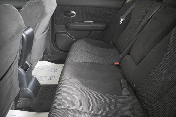 Nissan Tiida I Рестайлинг с пробегом 2010 года, цена 689 000 рублей, 281000 км, седан, Автокод Объявления