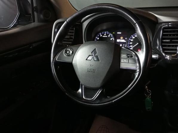 Mitsubishi Outlander III Рестайлинг 3 с пробегом 2019 года, цена 1 980 000 рублей, 145250 км, внедорожник, Автокод Объявления