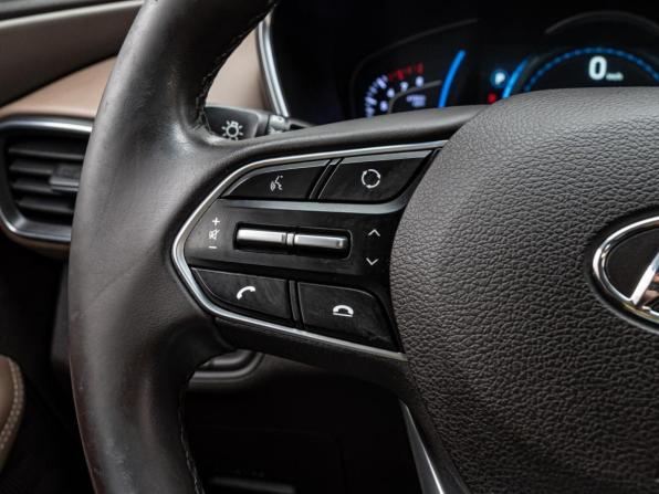 Hyundai Santa Fe IV с пробегом 2018 года, цена 2 598 000 рублей, 180659 км, внедорожник, Автокод Объявления
