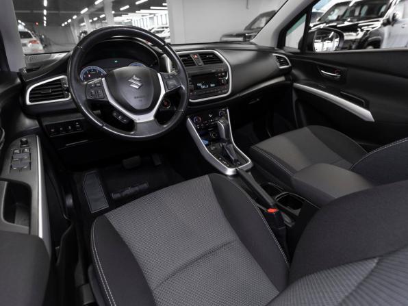 Suzuki SX4 II (S-Cross) с пробегом 2014 года, цена 1 330 000 рублей, 101959 км, хэтчбек, Автокод Объявления