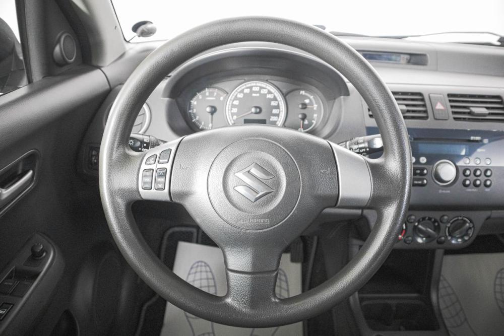 Suzuki Swift III Кемерово  - изображение 16