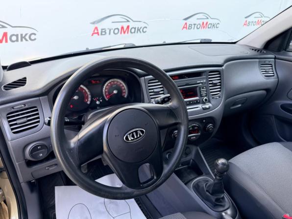 Kia Rio II Рестайлинг с пробегом 2011 года, цена 580 000 рублей, 135650 км, хэтчбек, Автокод Объявления