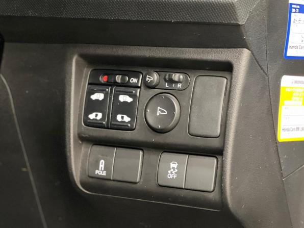 Honda Freed I Рестайлинг с пробегом 2012 года, цена 995 000 рублей, 175000 км, компактвэн, Автокод Объявления