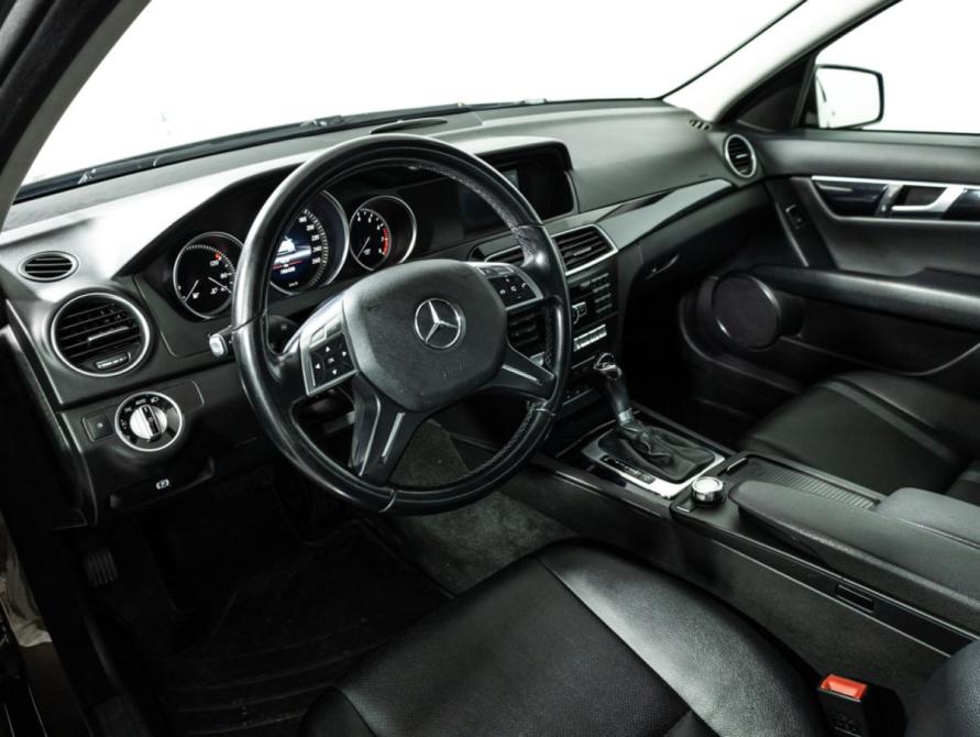 Mercedes-Benz C-Класс III (W204) Рестайлинг Санкт-Петербург  - изображение 12