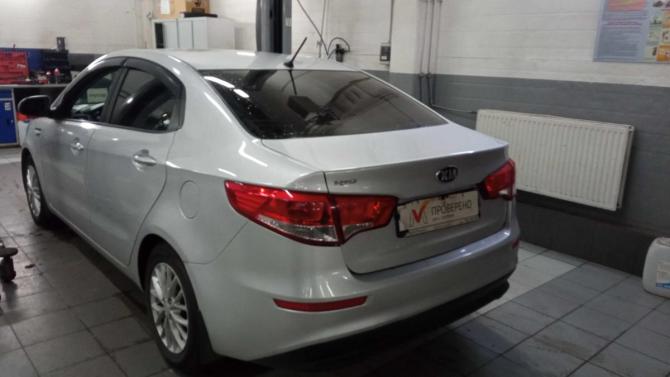 Kia Rio III Рестайлинг с пробегом 2016 года, цена 945 000 рублей, 131712 км, седан, Автокод Объявления