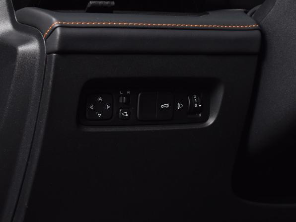 Changan UNI-V I с пробегом 2024 года, цена 2 599 995 рублей, 23784 км, лифтбек, Автокод Объявления