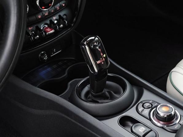 Mini Clubman II Рестайлинг с пробегом 2019 года, цена 1 970 000 рублей, 142185 км, универсал, Автокод Объявления