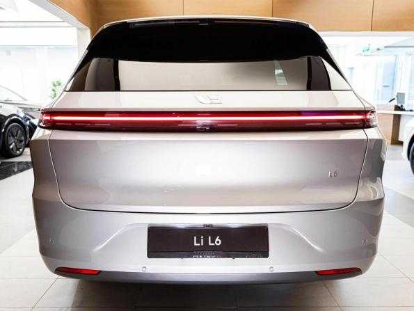 Новый Li Auto (Lixiang) L6 2025 года, цена 8 890 000 рублей, внедорожник, Автокод Объявления