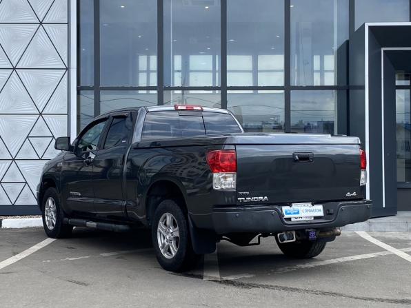 Toyota Tundra II с пробегом 2010 года, цена 3 649 000 рублей, 209214 км, offers.body_type.unknown, Автокод Объявления