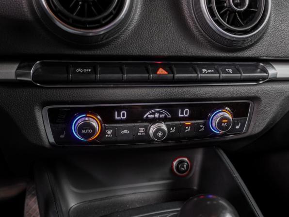 Audi A3 III (8V) с пробегом 2014 года, цена 1 099 000 рублей, 174582 км, хэтчбек, Автокод Объявления