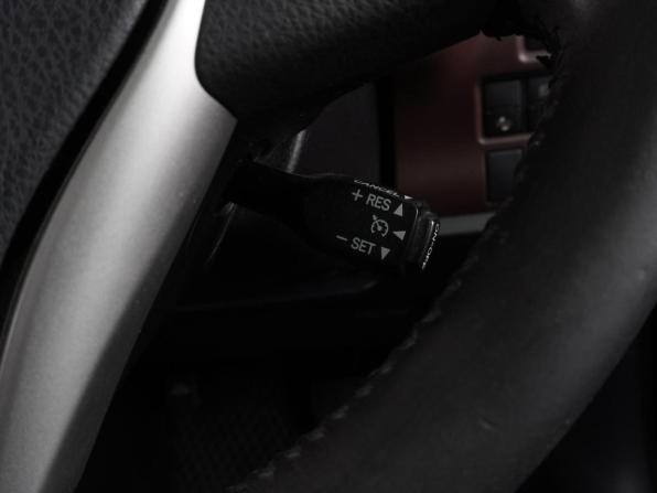 Toyota Esquire I с пробегом 2016 года, цена 2 335 000 рублей, 130174 км, минивэн, Автокод Объявления