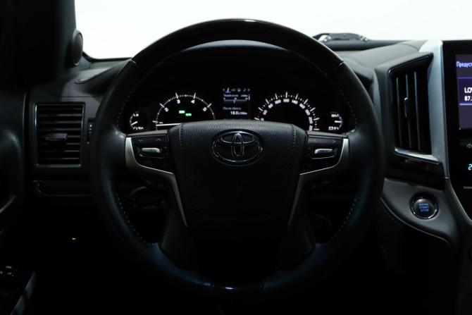 Toyota Land Cruiser 200 Series Рестайлинг 2 с пробегом 2020 года, цена 8 299 000 рублей, 267617 км, внедорожник, Автокод Объявления