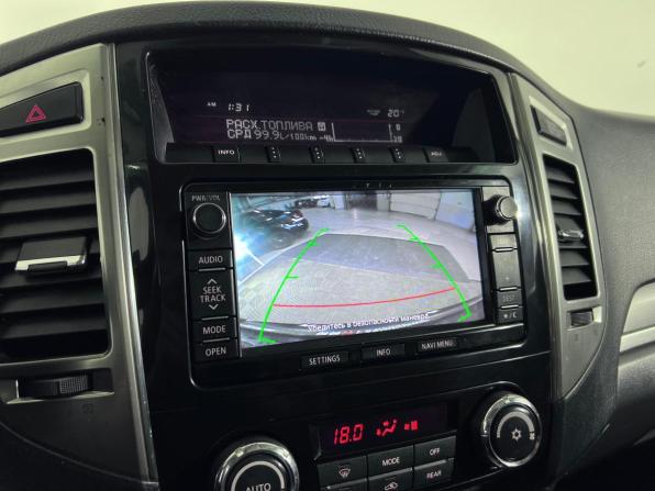 Mitsubishi Pajero IV Рестайлинг 2 с пробегом 2015 года, цена 2 140 000 рублей, 213603 км, внедорожник, Автокод Объявления