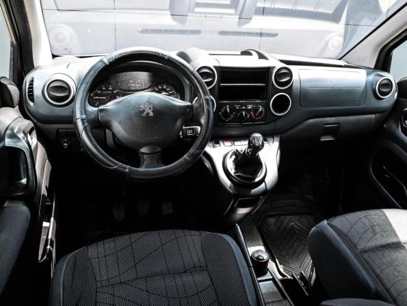 Peugeot Partner II с пробегом 2008 года, цена 619 000 рублей, 177547 км, компактвэн, Автокод Объявления