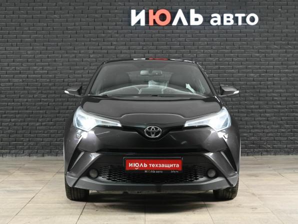 Toyota C-HR I с пробегом 2019 года, цена 1 940 000 рублей, 183308 км, внедорожник, Автокод Объявления