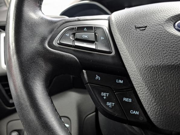 Ford Kuga II Рестайлинг с пробегом 2017 года, цена 1 700 000 рублей, 69916 км, внедорожник, Автокод Объявления